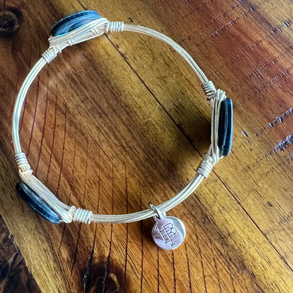 SALE!!! Bourbon & Bowties Abalone bangle and Arrowhead bangle set - Picture 2 of 9